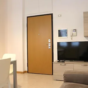 Super Rogoredo Vacation - 4 People Appartamento Milano